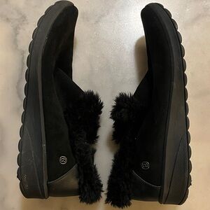 Bzees Black Faux Fur Women's Comfortable Ankle Boots